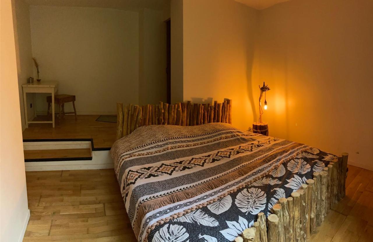 Domaine Du Moulin Bed & Breakfast Mouzieys-Teulet Eksteriør bilde